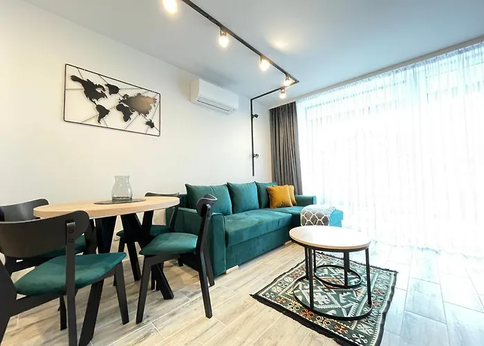 Superior Laguna Beskidow Green! Sauna & Gym! Air Condition!
