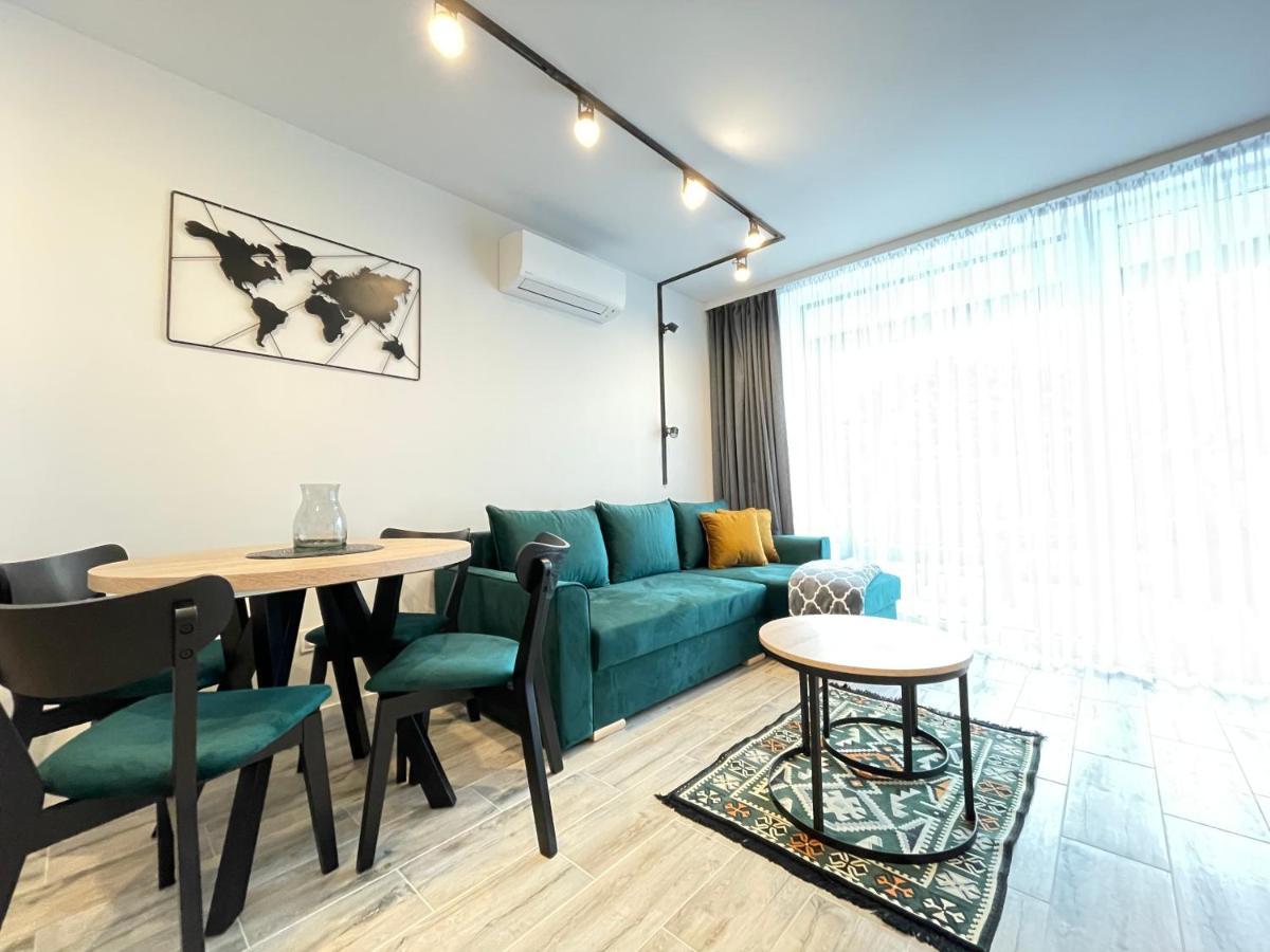 Superior Laguna Beskidow Green! Sauna & Gym! Air Condition! *
